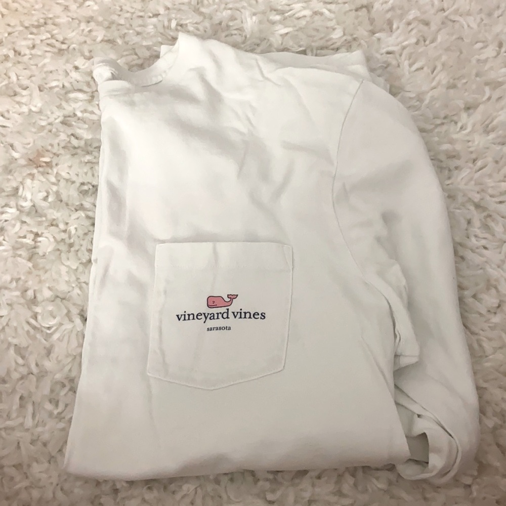 Vineyard vines long sleeve tee
